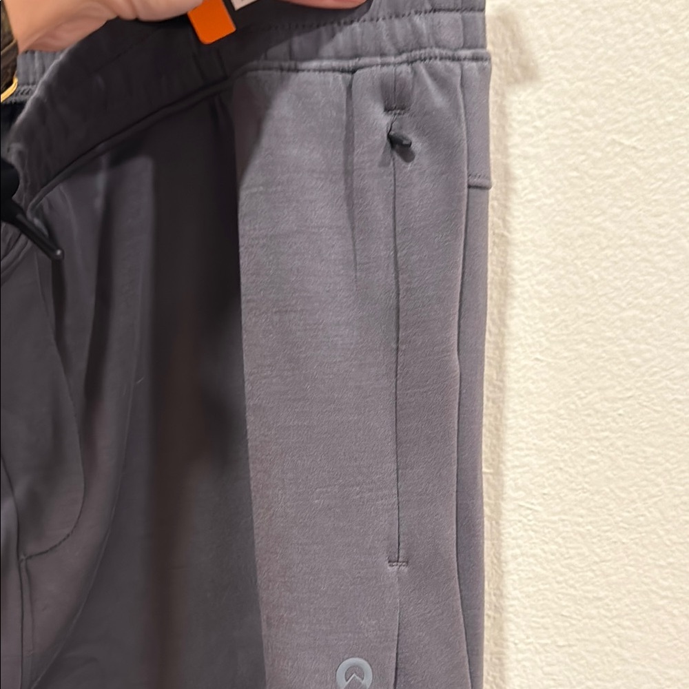 Gray Slim-Fit Sweatpants with Tapered Legs - Picture 4 of 10